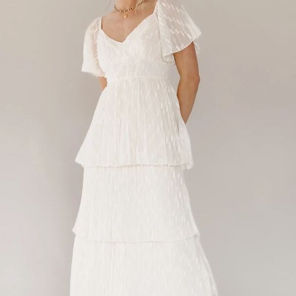 böhme Dresses & Skirts - Böhme Elegant Cream Tiered Maxi Dress - Women's